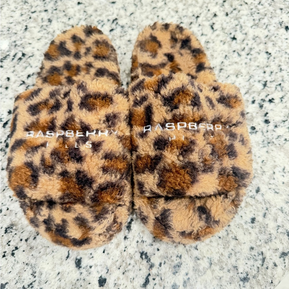 Gold+Vintage Raspberry Hills Cheetah Fur Slides